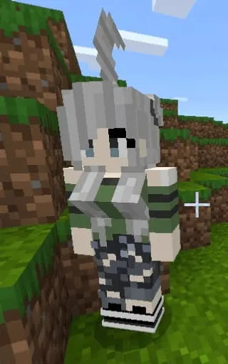 Девушка в виде попугая в Майнкрафт