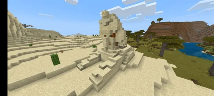 Структура Сфинкса в пустыне