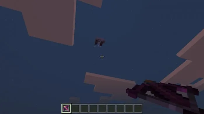 Белая овца левитирует