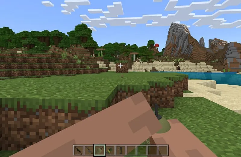 Граната в руке игрока в Minecraft