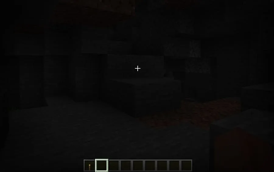 Вид темной пещеры