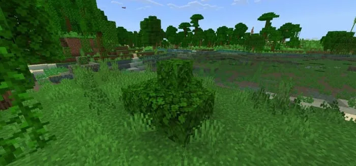 Куст из дубовой листвы