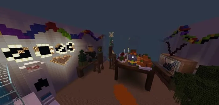 Огромный стол и телевизор