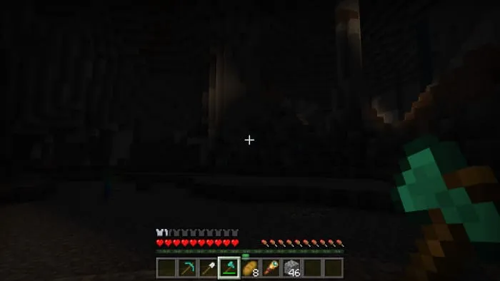 Игрок в пещере без шлема