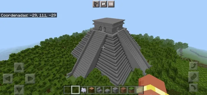 Вид храма сбоку