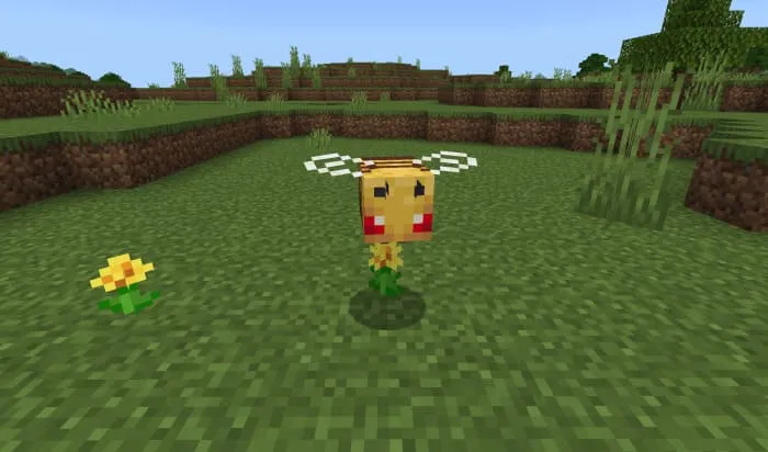 Пчела собирает пыльцу