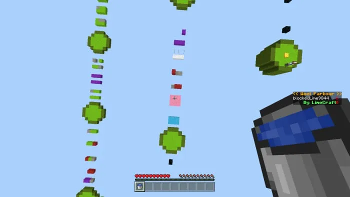 Игрок с ведром воды