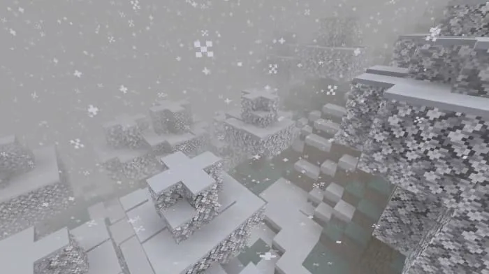 Покрытые снегом деревья