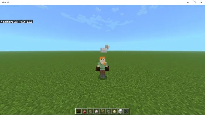 Игрок несет курицу