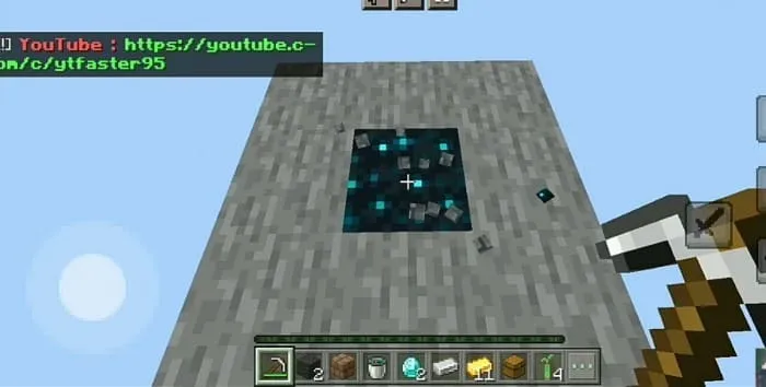 Игрок добывает ресурсы