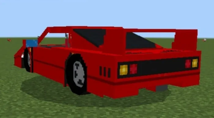 Вид феррари сзади