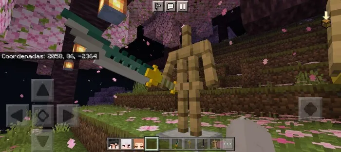 Меч в руках маникена