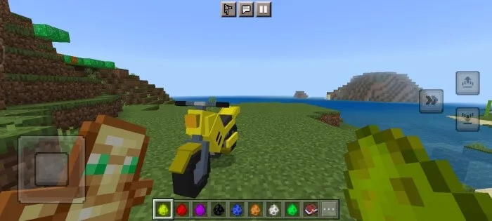 Желтый мотоцикл