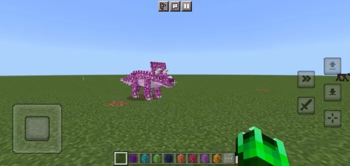 Розовый трицератопс