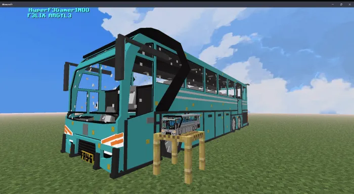 Большой автобус и игрушечный