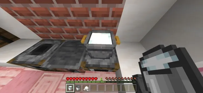 Молоко в кастрюле