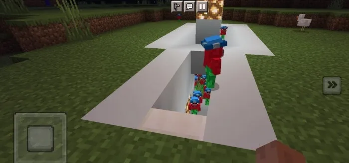 Красные тролли на горе булыжника