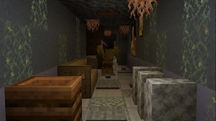 Коридор с лишаем и корнями