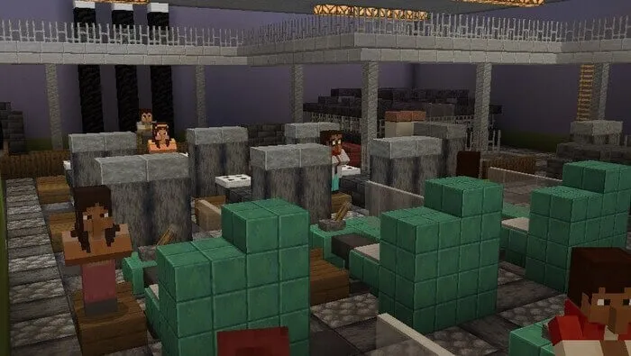 Жители в заброшенной хрущевке