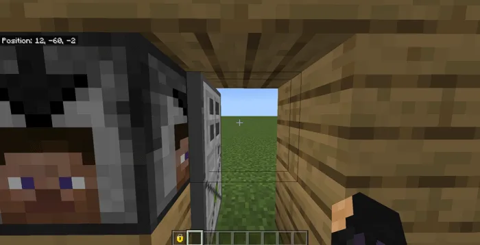 Дверь откроется, если вы будете рядом с ней стоять