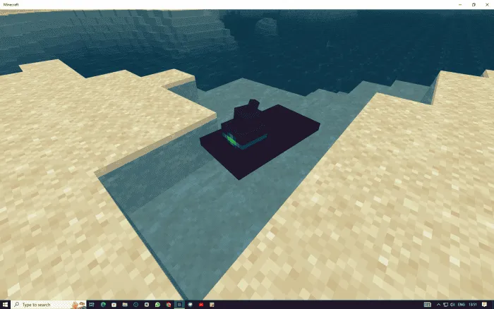 Лодка в виде шляпы ведьмы