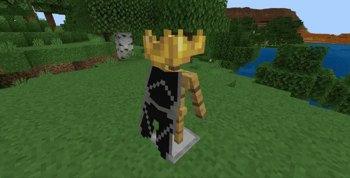 Золотой шлем в виде короны