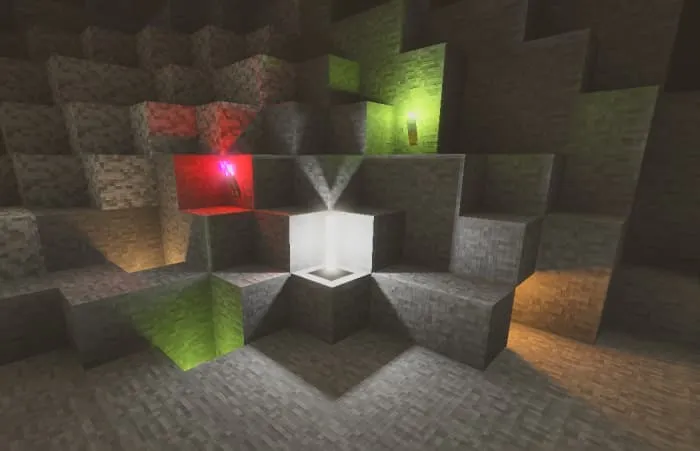 Свечение факела в пещере