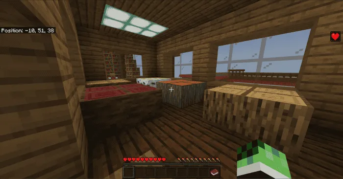 Дом с древесиной