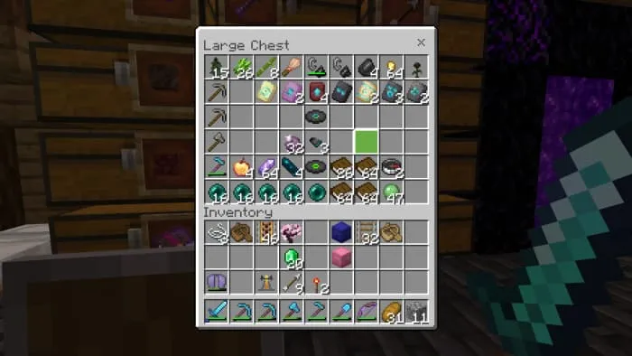 Вещи в сундуке