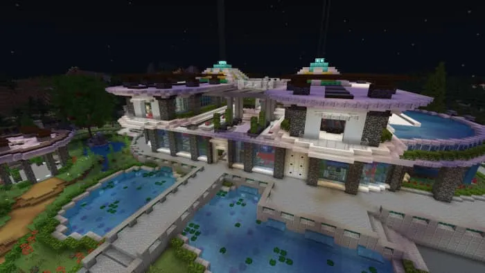 Вид на особняк ночью