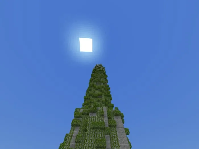 Вид на заросшую мхом башню