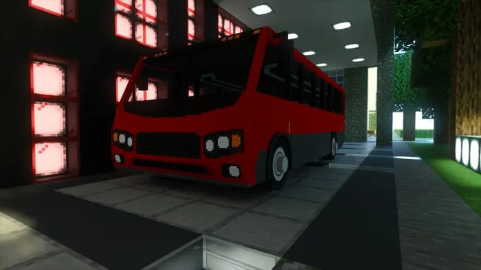 Красный микроавтобус