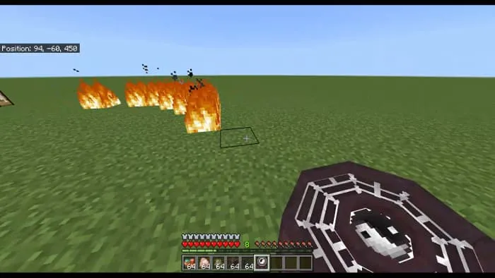 Мини Хаккеро в руках