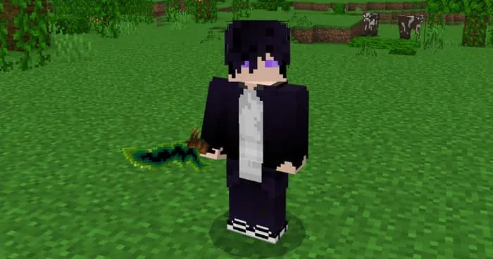 Змеиный кинжал в руке