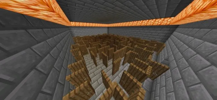 Комната с дверьми