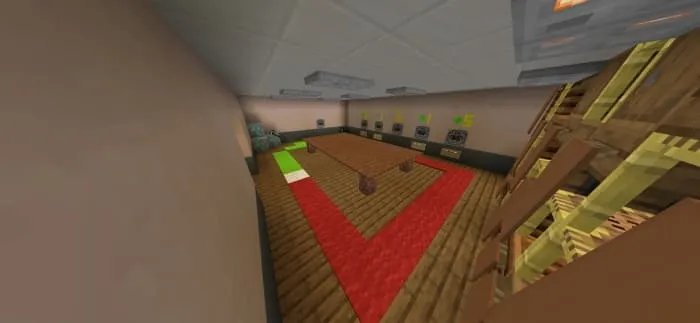 Стол в комнате