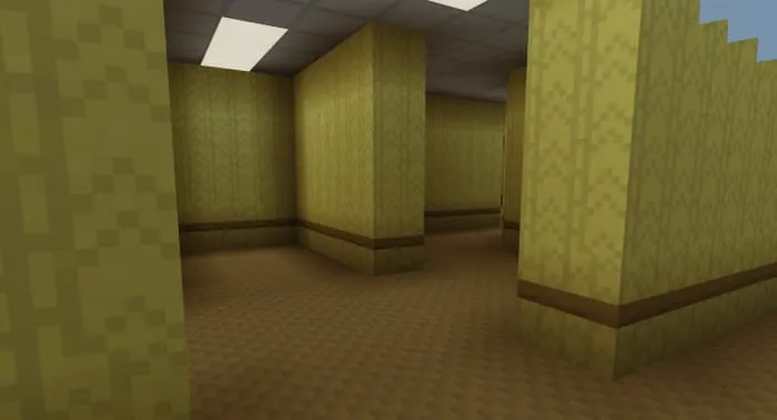 Закулисье из жёлтых стен