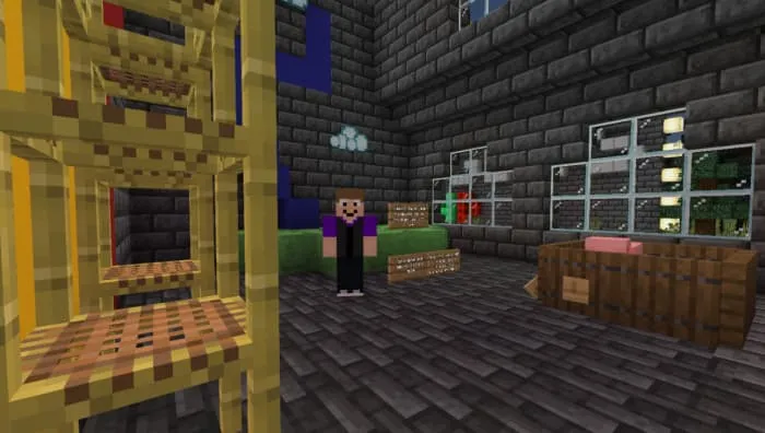 НПС ожидает игрока в комнате