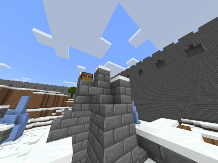 Сундук на заснеженной башне