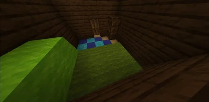 Спальня с кроватью