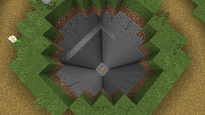 Огромная яма