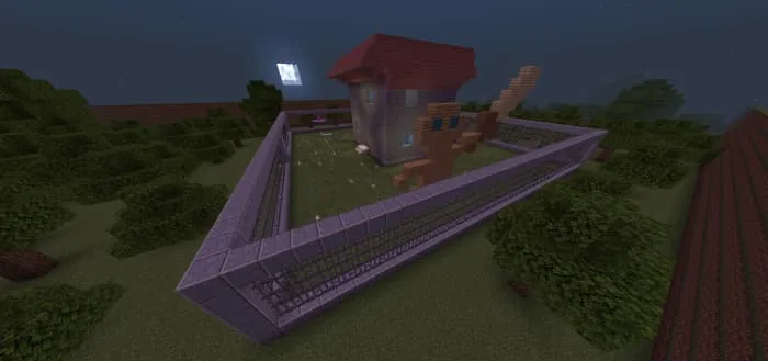 Дом с забором