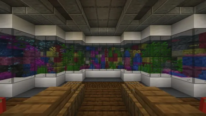 Аквариум с рыбами