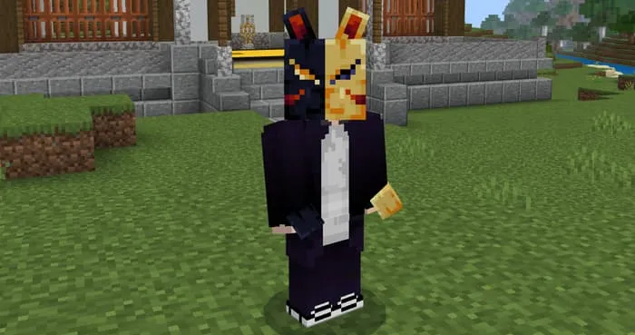 Игрок в маске Солнца и Луны