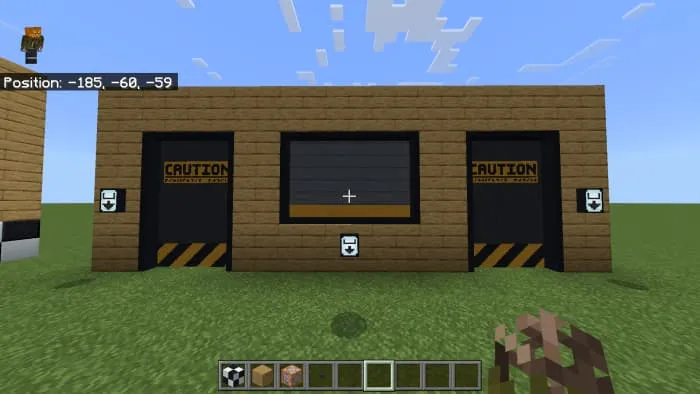 Закрытые двери офиса