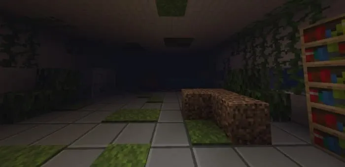 Темный коридор фабрики