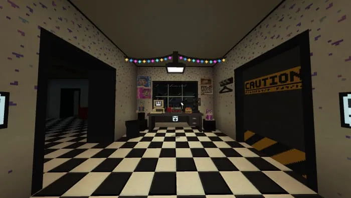 Комната охраны с открытой дверью