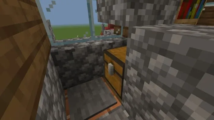 Сундук в доме