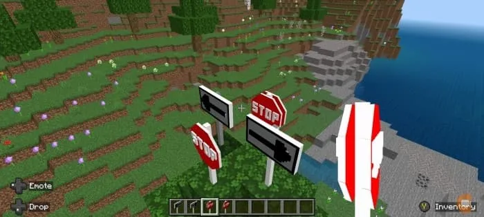 Дорожные знаки на дереве