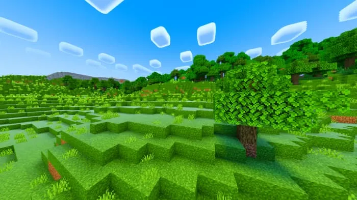 Поляна и лес на фоне неба